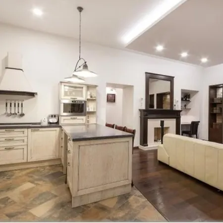 Apartmán Happy Toto Old Town, Self Check, Parking In The Yard,