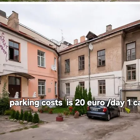 Happy Toto Old Town, Self Check, Parking In The Yard, * Vilnius