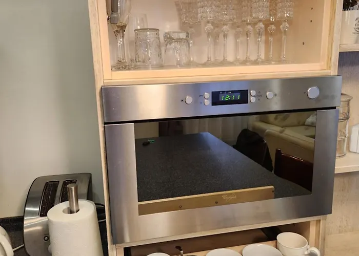 Happy Toto Old Town, Self Check, Parking In The Yard, *