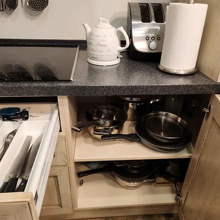 Happy Toto Old Town, Self Check, Parking In The Yard, ヴィリニュス